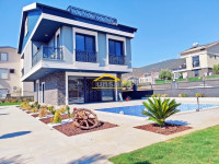 Didim Akbükte Satılık Havuzlu Müstakil Villa 3+1