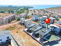 Didim İmbat Koyunda Plaja 400 Metre Satılık Villa 3+1 