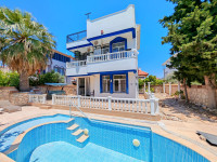 Didim Yeşilkent’te Satılık Havuzlu, Tam Müstakil Lüks Villa